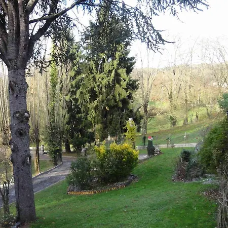 Alojamento de Acomodação e Pequeno-almoço La Demeure Aux Pins