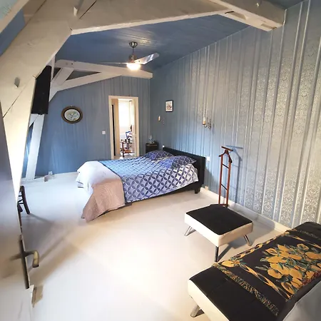 住宿加早餐酒店 La Demeure Aux Pins