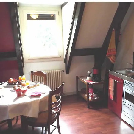 La Demeure Aux Pins Bed and breakfast Lourdes