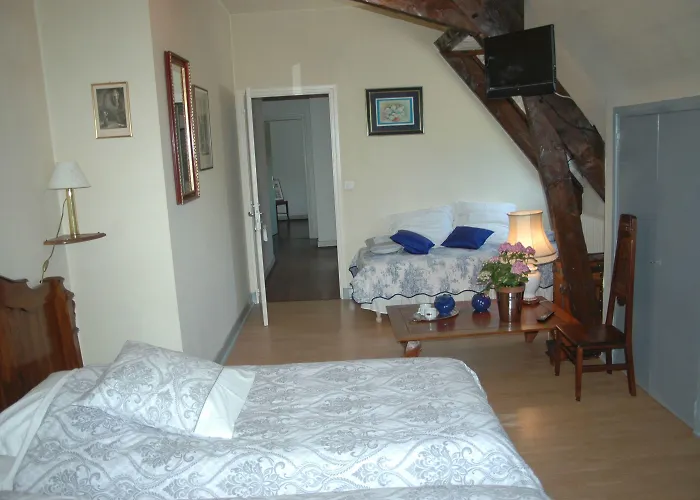 La Demeure Aux Pins Bed & Breakfast 3*