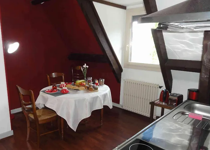 La Demeure Aux Pins Bed & Breakfast Lourdes