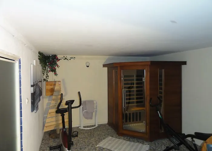 La Demeure Aux Pins Bed & Breakfast 3*