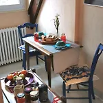 Nocleg ze śniadaniem La Demeure Aux Pins 3*