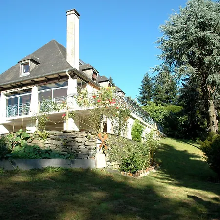 La Demeure Aux Pins לינה וארוחת בוקר 3*