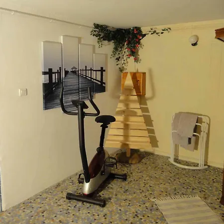 לינה וארוחת בוקר La Demeure Aux Pins 3*