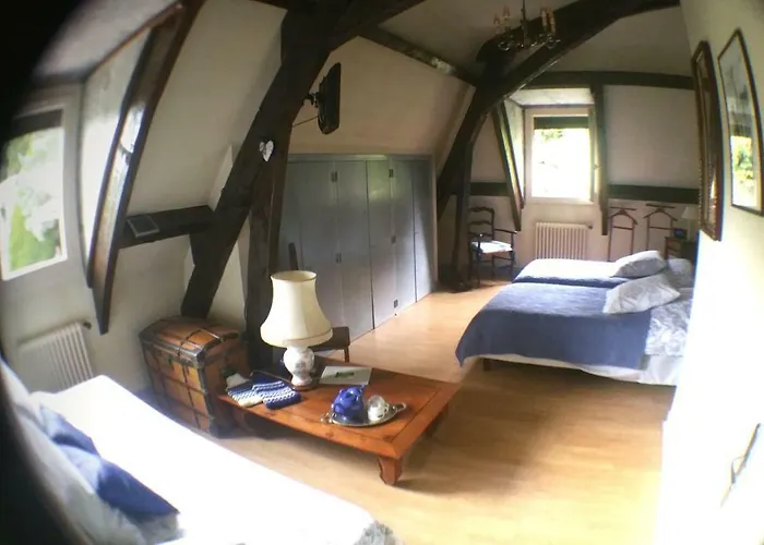 La Demeure Aux Pins 3*