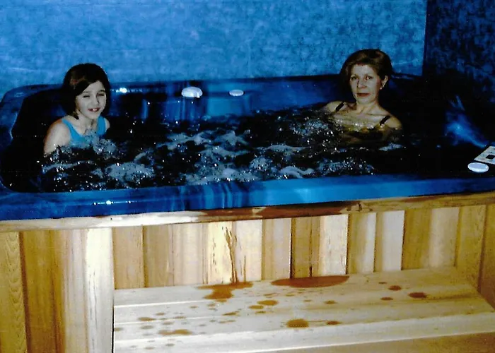 La Demeure Aux Pins Lourdes