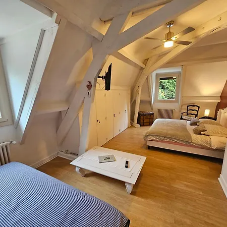 La Demeure Aux Pins 3*