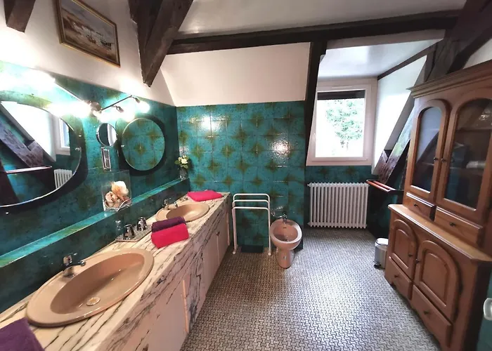 La Demeure Aux Pins Bed & Breakfast Lourdes